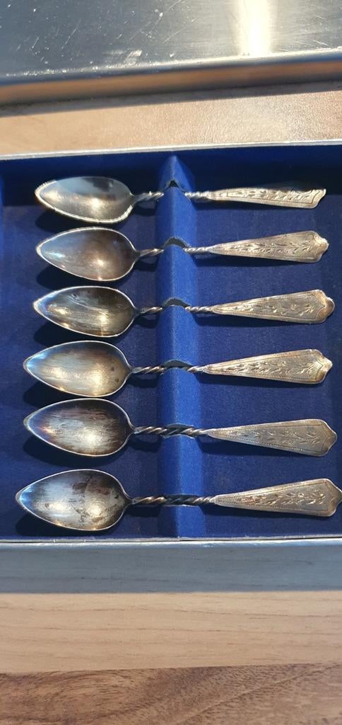 Antieke zilveren lepels van 1880/1920, Huis en Inrichting, Keuken | Bestek, Ophalen of Verzenden, Rvs of Chroom