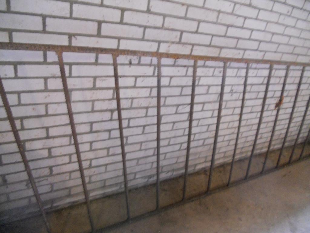 stevig hek ijzer breed 4 meter hoog 1 meter, Toebehoren