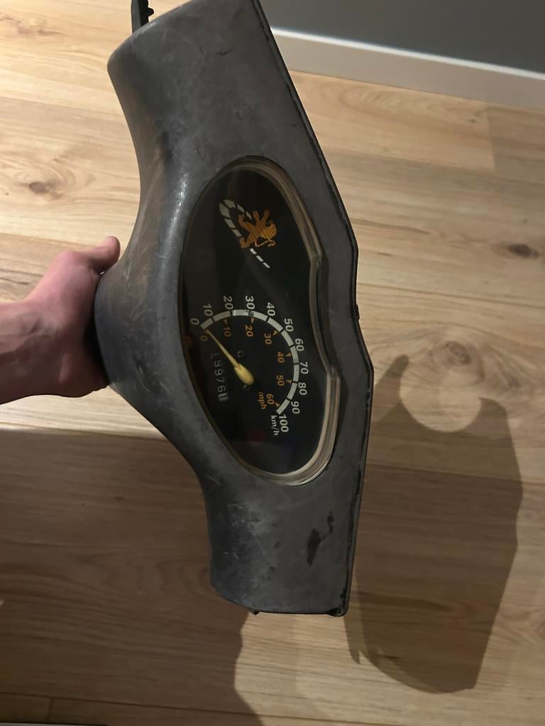 Peugeot Speedfight/vivacity Teller, Fietsen en Brommers, Brommeronderdelen | Scooters, Ophalen of Verzenden, Gebruikt, Overige typen