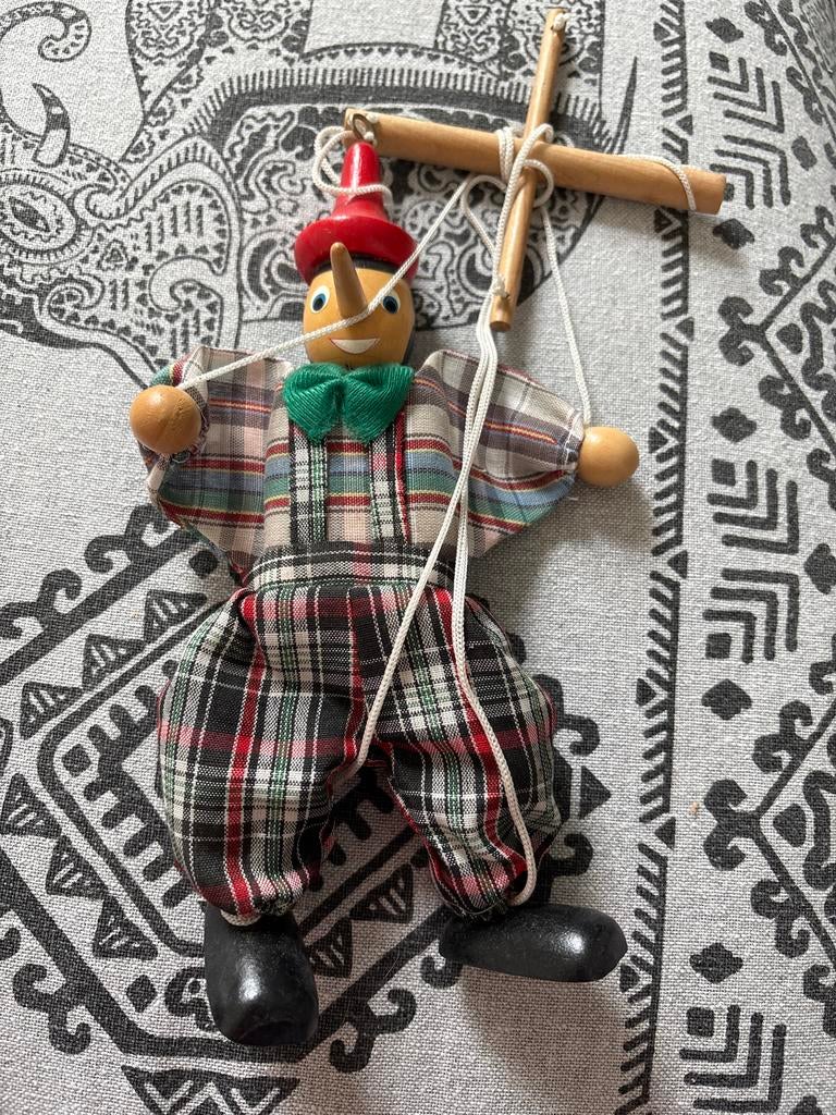 Houten Pinokkio marionet, Sieraden, Tassen en Uiterlijk, Broches, Zo goed als nieuw, Ophalen of Verzenden