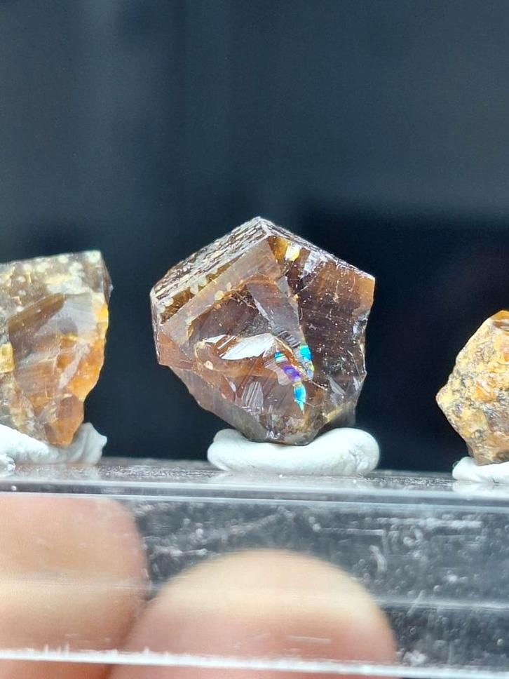 3x ZELDZAAM RAINBOW ANDRADIET, Verzamelen, Mineralen en Fossielen, Mineraal, Ophalen of Verzenden