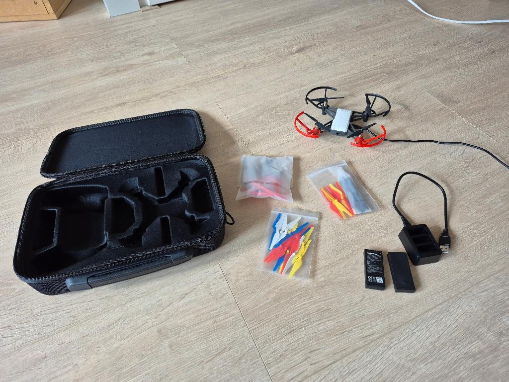 DJI Tello drone compleet, Minder dan 100 meter, Ophalen of Verzenden, Zo goed als nieuw, DJI
