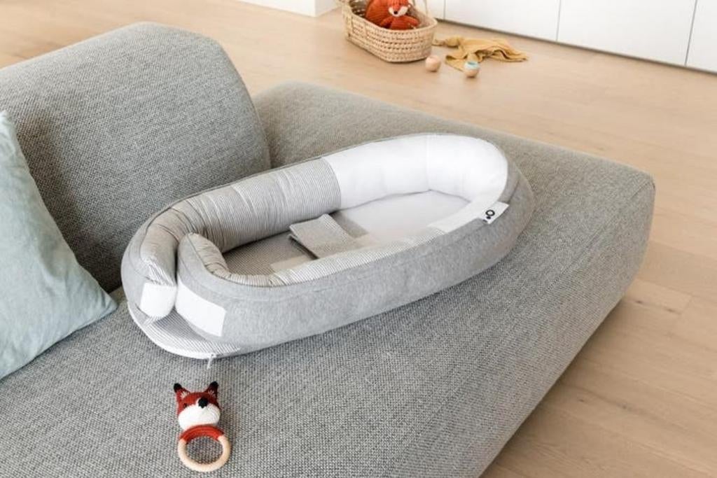 Doomoo Cocoon Baby Nest - Grijs/Wit gestreept, Ophalen, Zo goed als nieuw, Overige typen