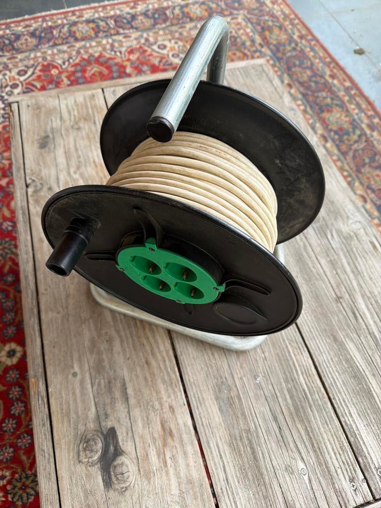 Haspel met verlengsnoer 50 meter, Doe-het-zelf en Verbouw, Ophalen of Verzenden, Zo goed als nieuw, Kabel of Snoer