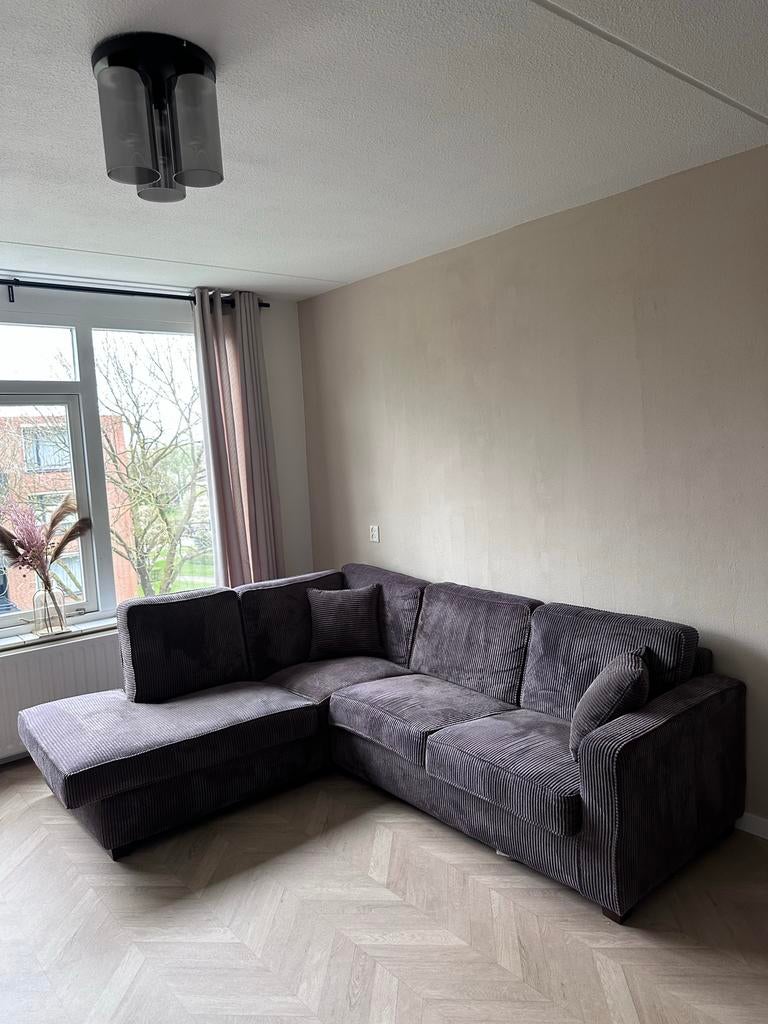 Taupe kleur ribstof hoekbank, Huis en Inrichting, Banken | Bankstellen, Ophalen, Gebruikt, Hoekbank, Driepersoons