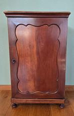 Antiek kastje, Antiek en Kunst, Antiek | Meubels | Kasten, Ophalen