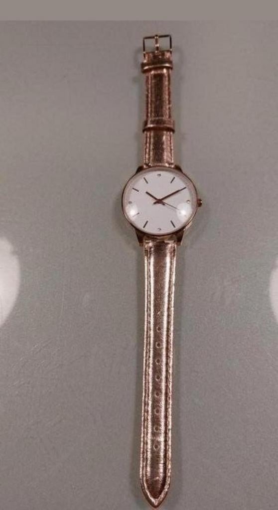 Mooi dameshorloge. Goudkleur., Sieraden, Tassen en Uiterlijk, Ophalen of Verzenden