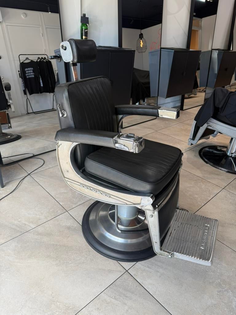 Barberstoel zwart belmont, Ophalen, Gebruikt, Barberstoel, Zwart