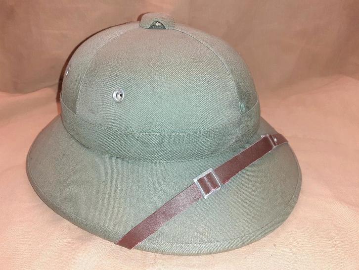 Helm Noord Vietnam jaren 1960, Verzamelen, Militaria | Algemeen, Landmacht, Helm of Baret, Azië, Ophalen of Verzenden