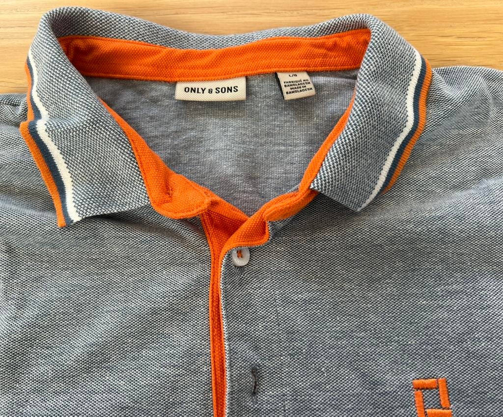 Blauwe polo met oranje accenten heren mt l only and sons, Ophalen of Verzenden, Zo goed als nieuw, Maat 52/54 (L), Blauw