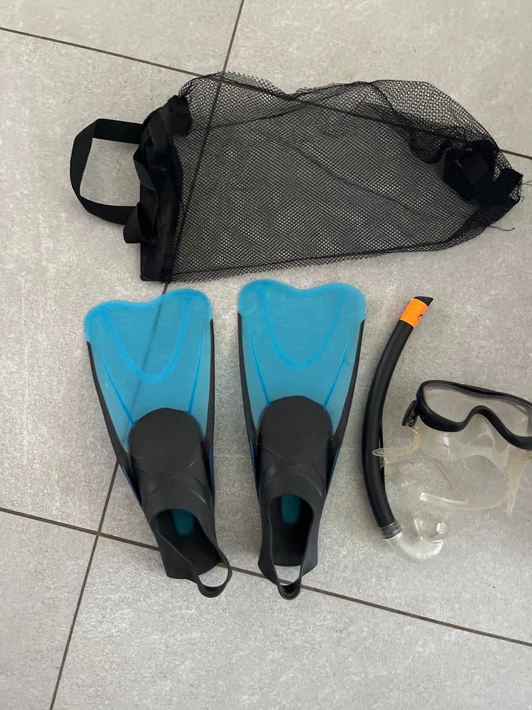 Snorkelset Tribord (vinnen EU 34/35), Ophalen, Gebruikt, Snorkelset