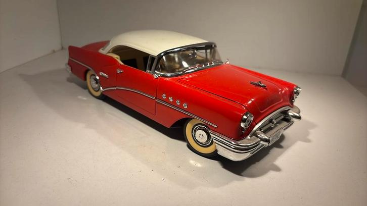 Buick century mira 1.18, Hobby en Vrije tijd, Modelauto's | 1:18, Zo goed als nieuw, Overige merken, Ophalen of Verzenden