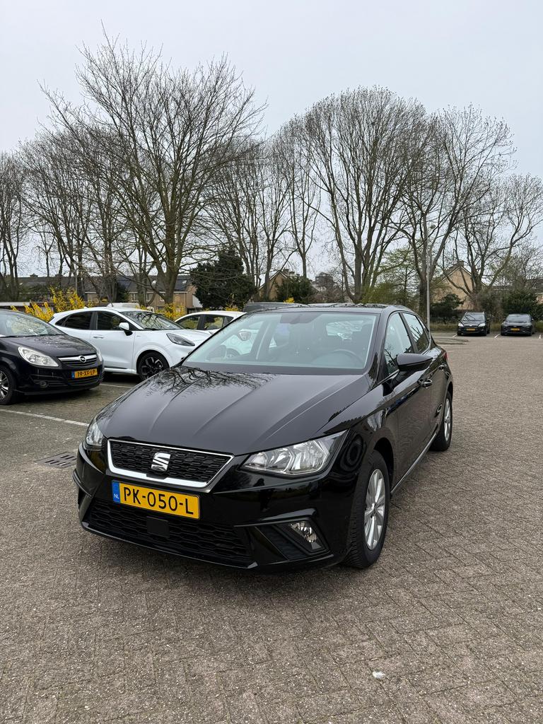 Seat Ibiza 1.0 Ecotsi 115pk 2017 Zwart, Auto's, Seat, 21 km/l, Euro 5, 40 €/maand, Zwart