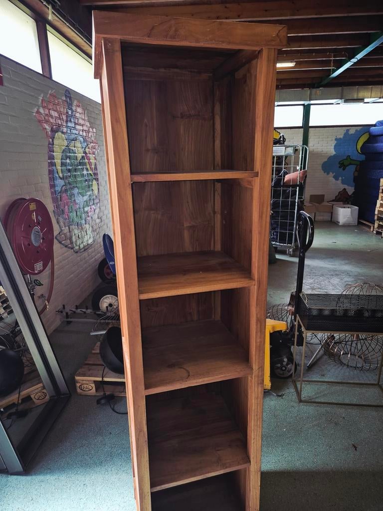 Mooie houten kast met planken, Ophalen