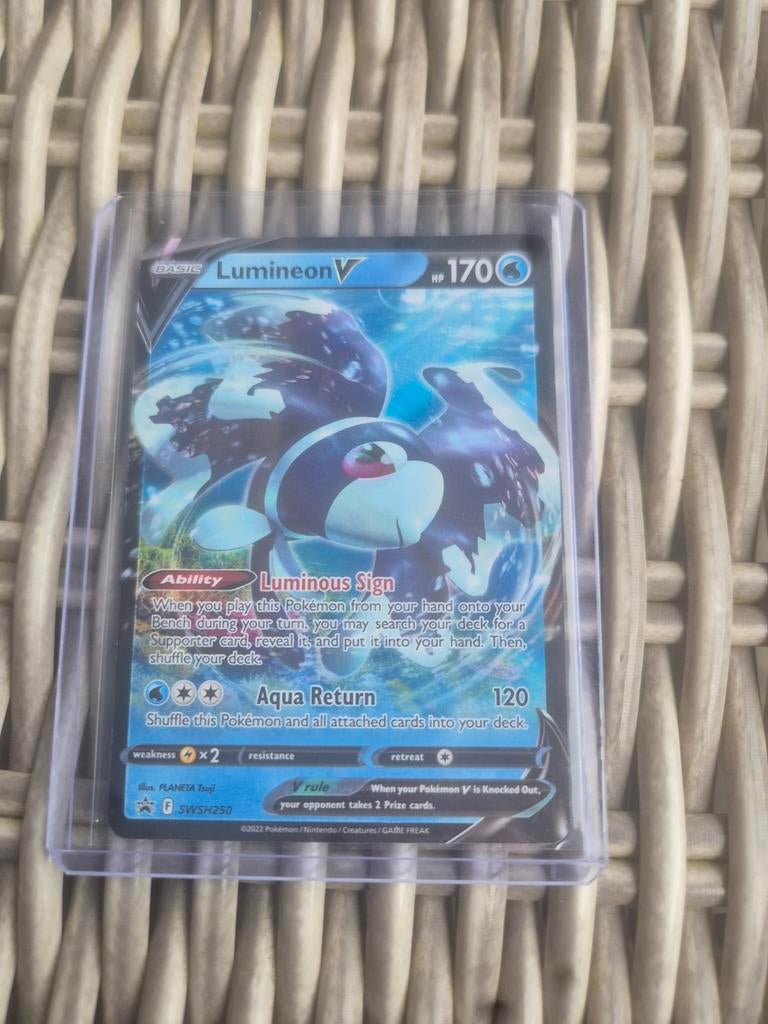 Lumineon V 250 Sword en Shield PROMO, Ophalen of Verzenden, Zo goed als nieuw