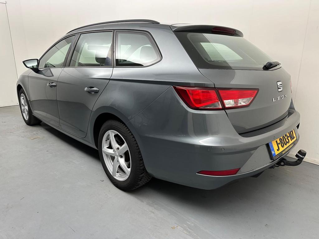 Seat LEON ST Seat Leon ST # Clima # Camera # Trekhaak # Appl, Auto's, Voorwielaandrijving, Gebruikt, Euro 6, 4 cilinders