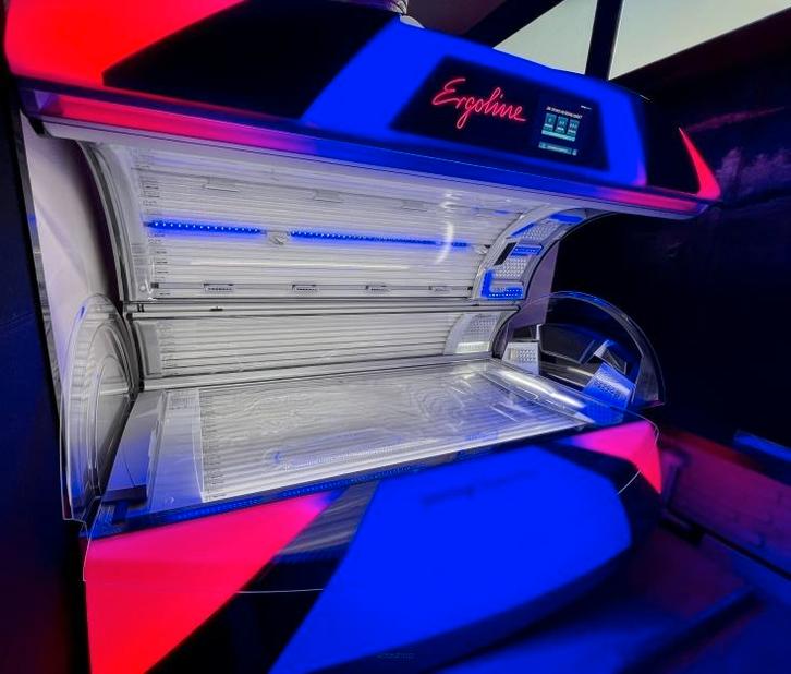 ERGOLINE PRESTIGE FUSION, Witgoed en Apparatuur, Zonnebanken en Gezichtsbruiners, Gebruikt, Zonnebank dubbelzijdig, 15 lampen of meer