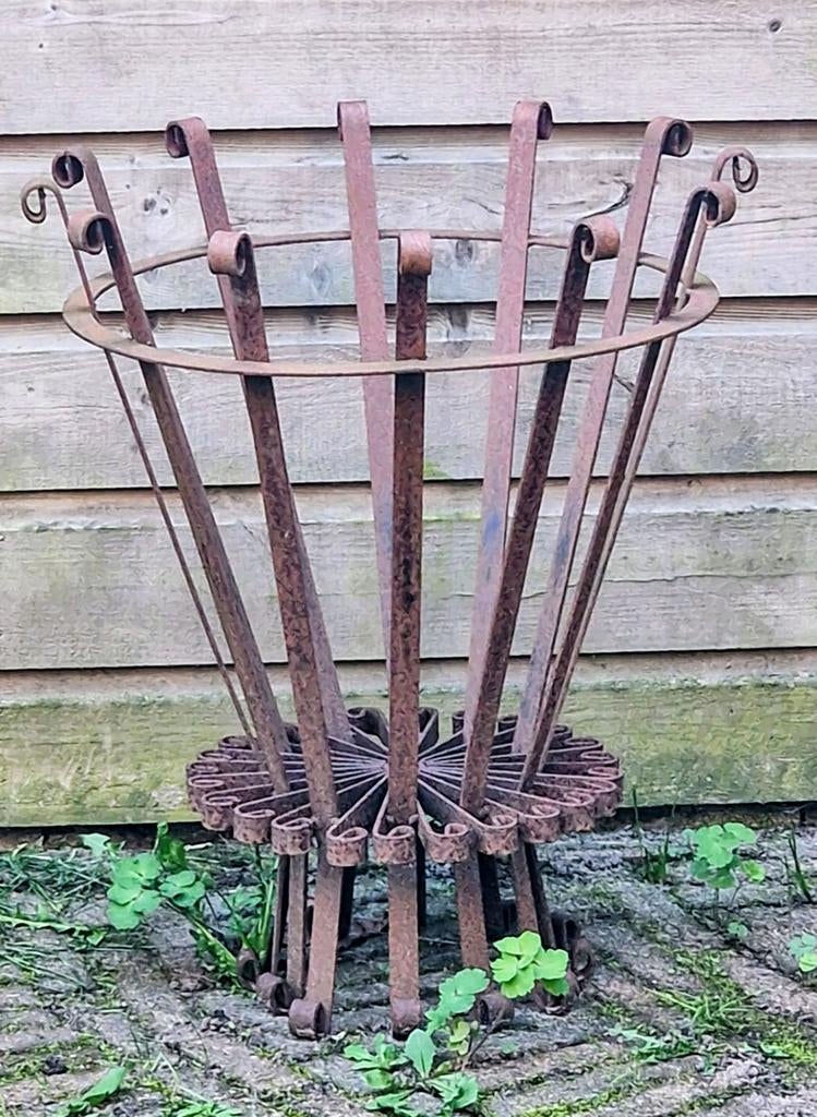 Gietijzeren vuurkorf, Ophalen, Gebruikt, Vuurkorf