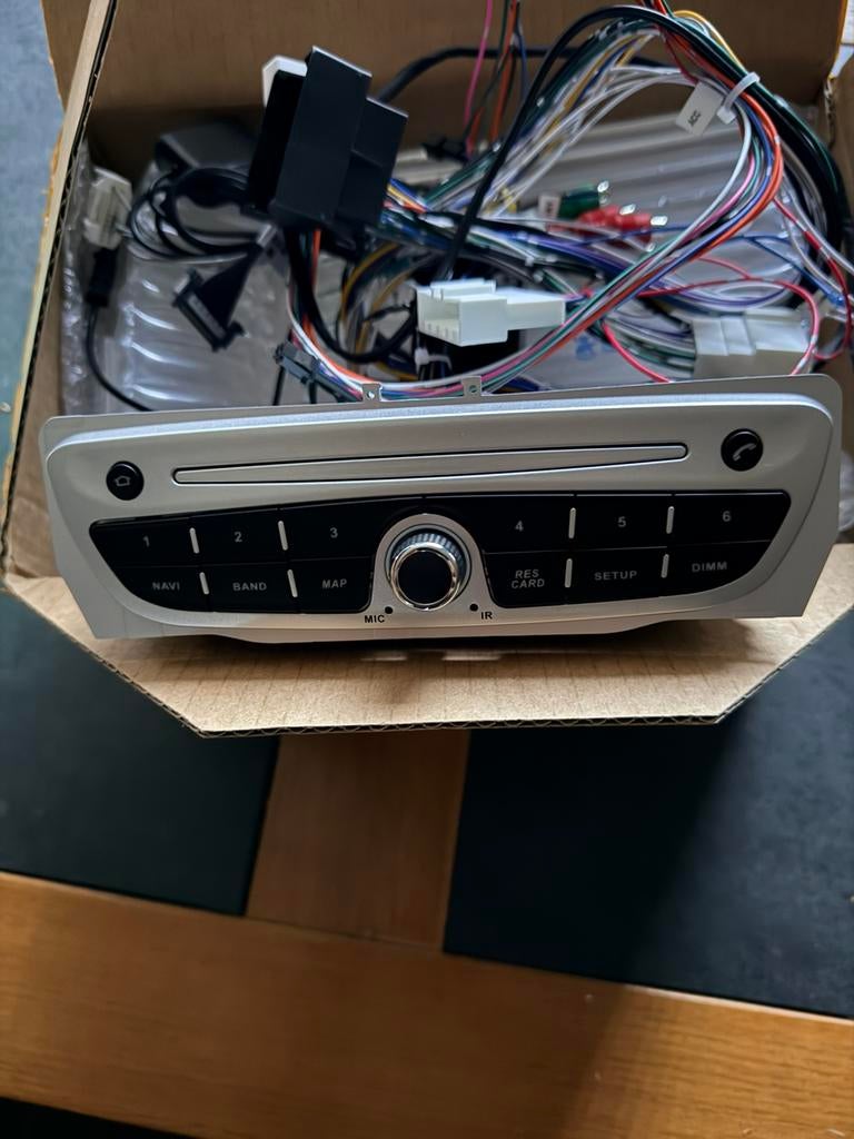 Radio met carplay, Ophalen of Verzenden, Zo goed als nieuw