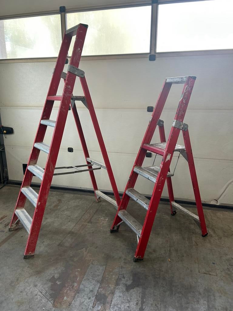 Kelfort plateau trap professioneel trappen ladders, Doe-het-zelf en Verbouw, Ophalen, Zo goed als nieuw, Minder dan 2 meter