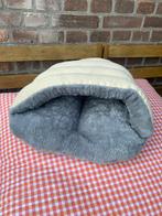 Cat sleeping bag, Ophalen of Verzenden, Zo goed als nieuw, Pluche