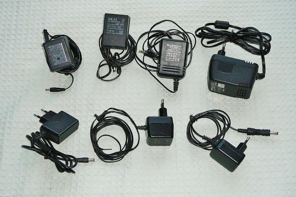 Diverse Adapters, Ophalen, Zo goed als nieuw
