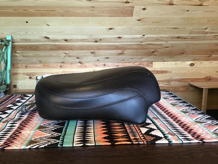 Mustang bijrijders zadel Yamaha Dragstar, Motoren, Onderdelen | Yamaha, Gebruikt, Ophalen of Verzenden