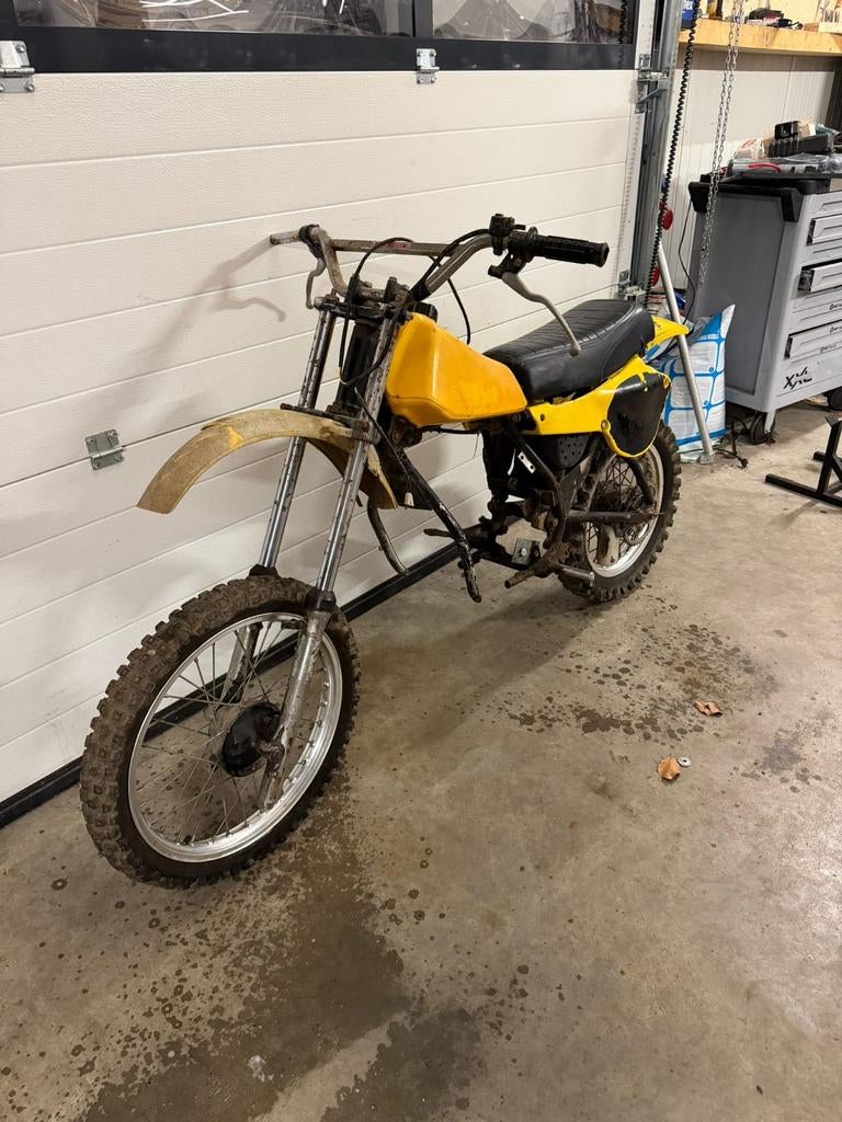 Frame van een suzuki RM crossmotor.
Jaren 80 frame 80 of 125, Ophalen, Gebruikt, Suzuki