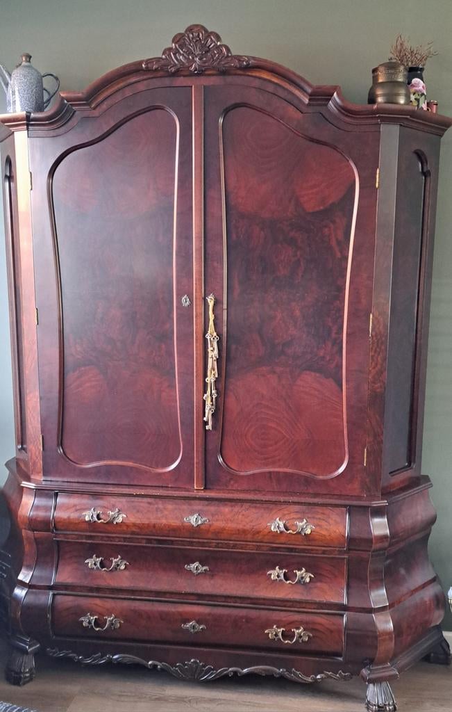 Antieke kabinet kast, Ophalen
