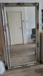 Grote spiegel met zilverkleurige lijst, Ophalen