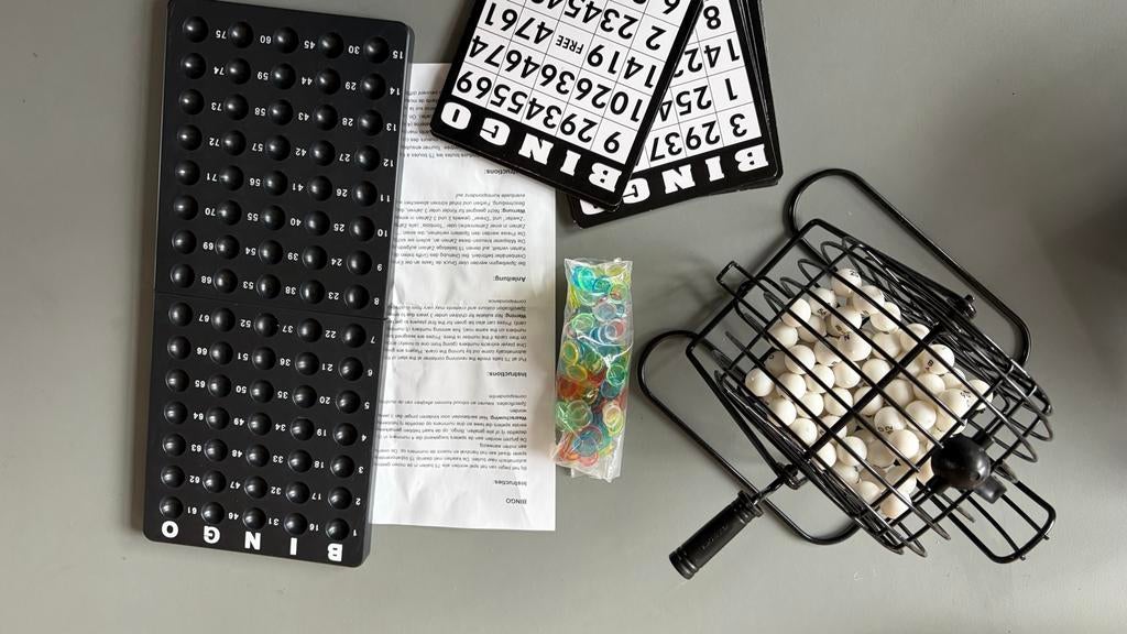 Compleet Bingo Spel met Ballenmolen en Kaarten, Hobby en Vrije tijd, Gezelschapsspellen | Bordspellen, Gebruikt, Vijf spelers of meer