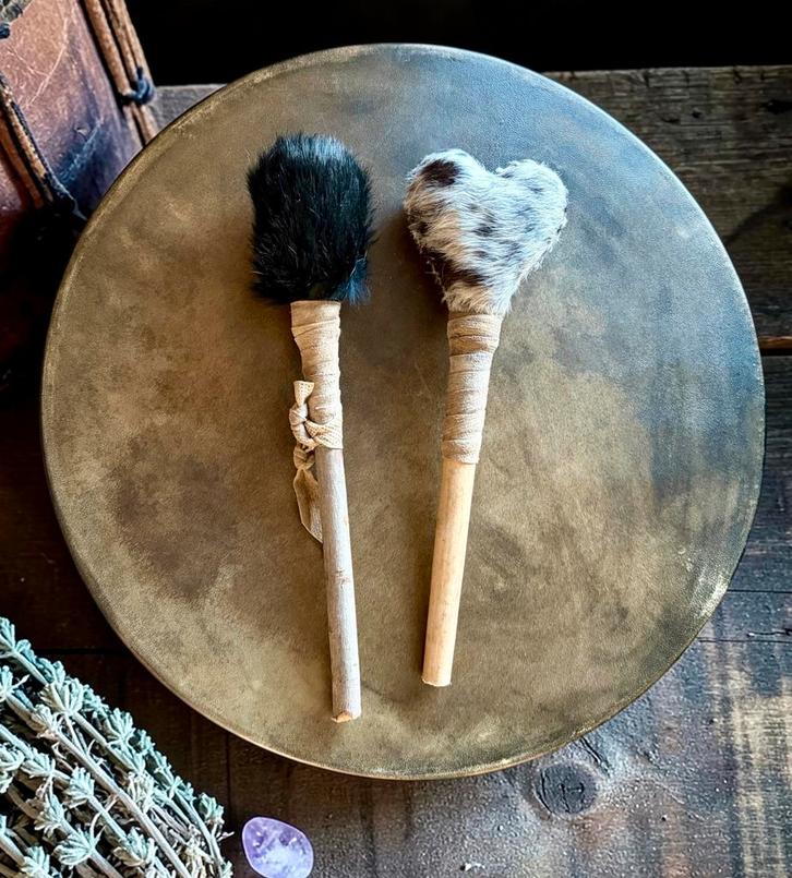 OVERGEDRAGEN Sjamanendrum Paard 47 cm incl ratel en drumstok, Muziek en Instrumenten, Percussie, Nieuw, Trommel, Ophalen of Verzenden