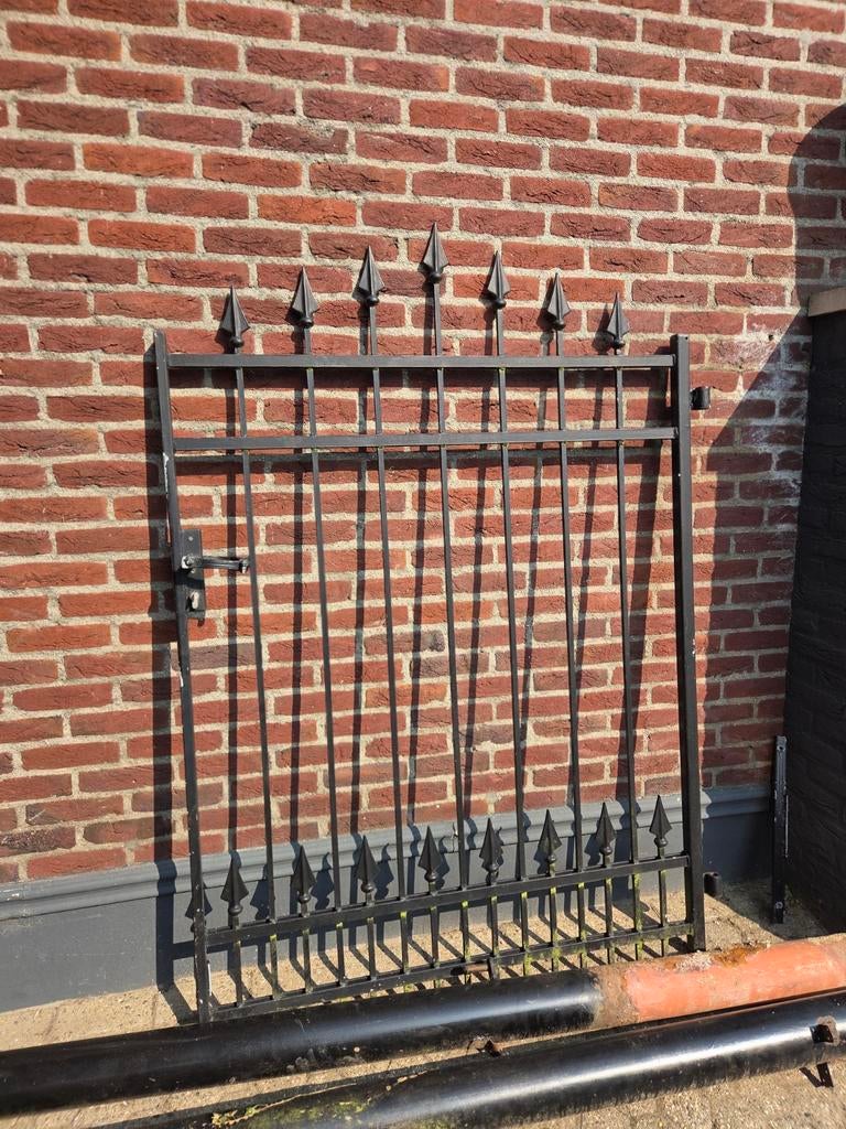 Mooie zware tuinpoort, Ophalen, IJzer, Sierhekwerk