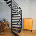 Zwarte wenteltrap, Doe-het-zelf en Verbouw, Ladders en Trappen, Ophalen of Verzenden, Gebruikt, 2 tot 4 meter