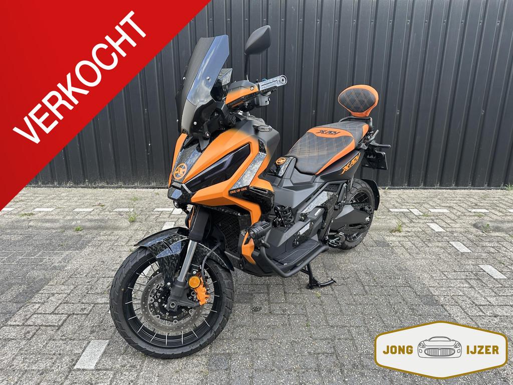 Honda NC 750 X-ADV CUSTOMIZED ONE OF ONE TERMIGNONI, Motoren, Motoren | Honda, Bedrijf, Scooter, meer dan 35 kW, ABS, LED Verlichting