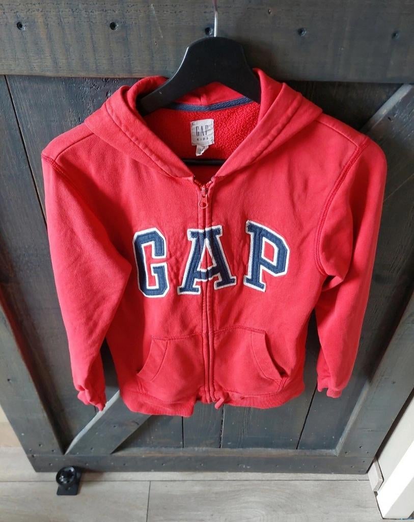 GAP vest maat 134/140, Kinderen en Baby's, Kinderkleding | Maat 134, Ophalen of Verzenden, Gebruikt, Jongen, Trui of Vest