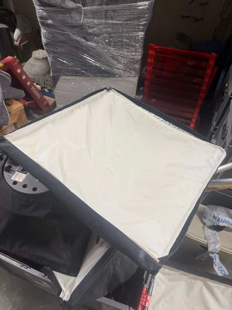 Bown's Studio Softbox met 3 Compact Fluorescent Lampen, Ophalen, Gebruikt, Lamp of Flitsset