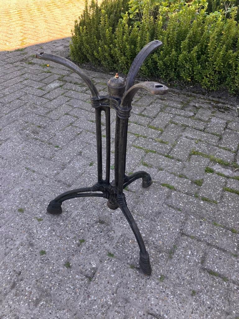 Gietijzeren tafelonderstel bistrotafel, Ophalen, Gebruikt, Vierkant, Metaal
