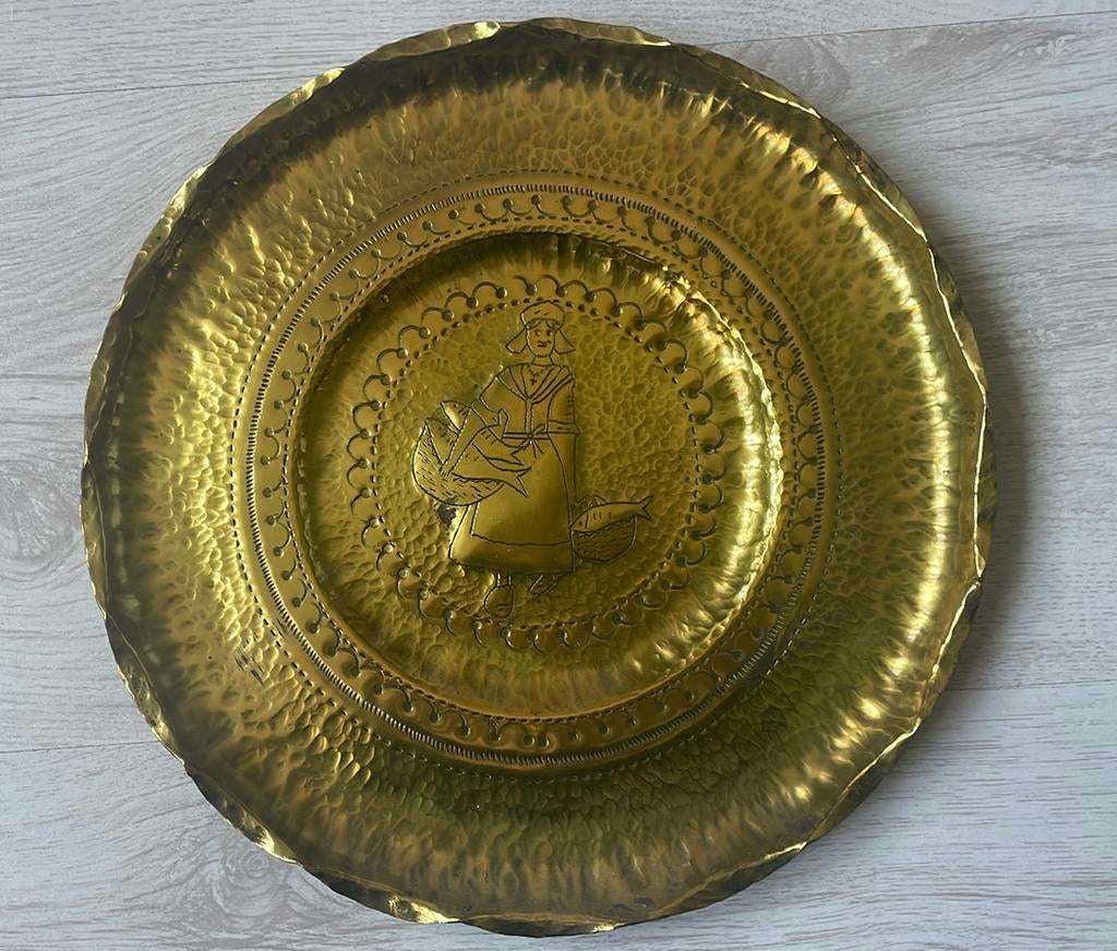 Vintage Messing Wandbord – Meisje in Klederdracht met Manden, Ophalen of Verzenden