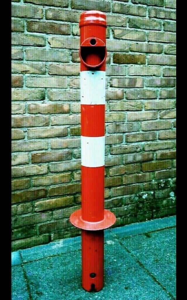 Anti parkeerpaal auto Erdi model 90 afzetpaal insteekpaal, Ophalen