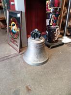 Antieke bronzen bel 'Waterschap', Ophalen