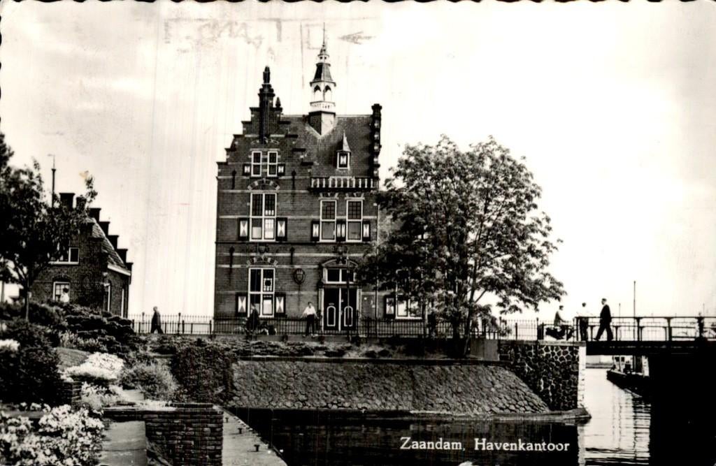 Zaandam - Havenkantoor - Voorgevel, Verzamelen, Ansichtkaarten | Nederland, Ophalen of Verzenden, 1940 tot 1960, Gelopen, Noord-Holland