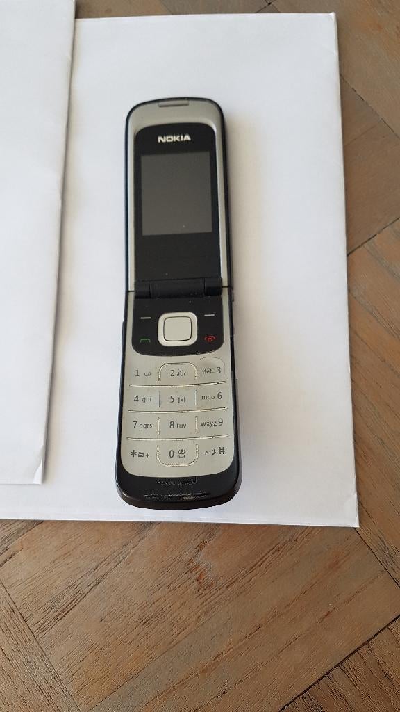 Nokia 2720, Telecommunicatie, Mobiele telefoons | Nokia, Ophalen, Gebruikt, Zwart, Fysiek toetsenbord