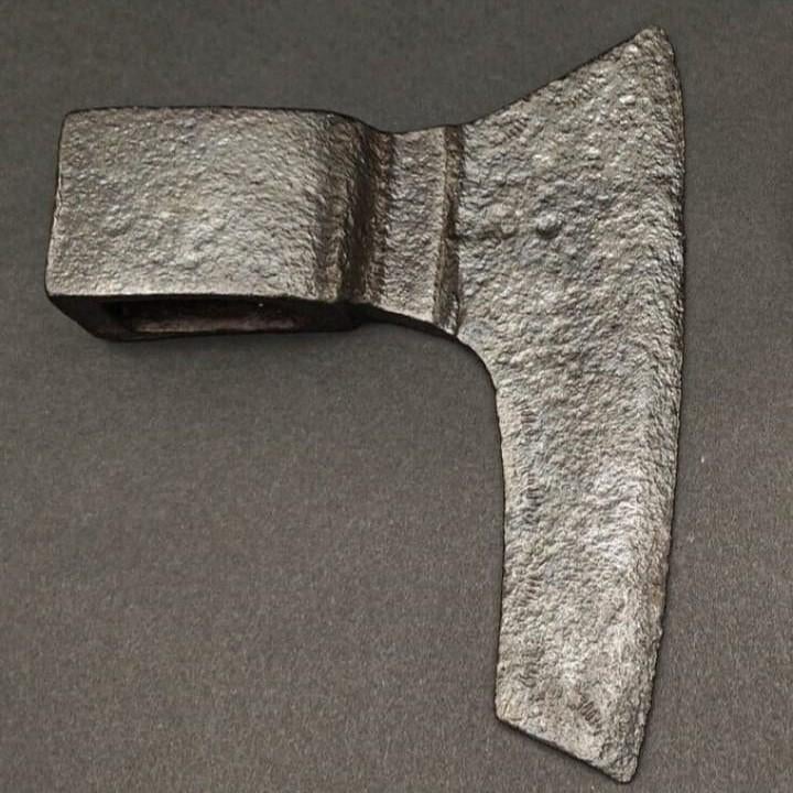 Twee Goose Wing bijlen 18e eeuw, Ophalen, Landmacht