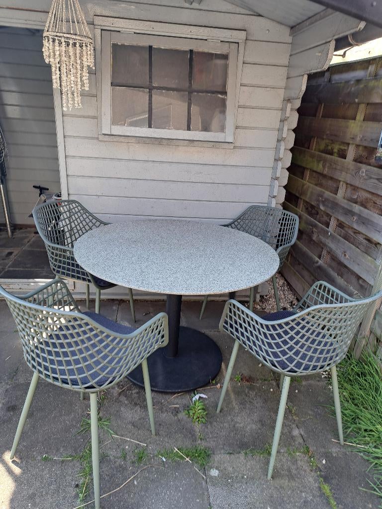 Tuinset, Ophalen, 4 zitplaatsen, Kunststof, Gebruikt