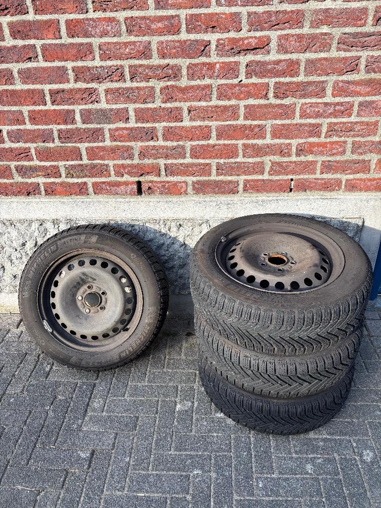 Michelin Alpine 6 winterbanden op stalen velgen - 205/55 R16, Ophalen, Gebruikt, 16 inch, Banden en Velgen