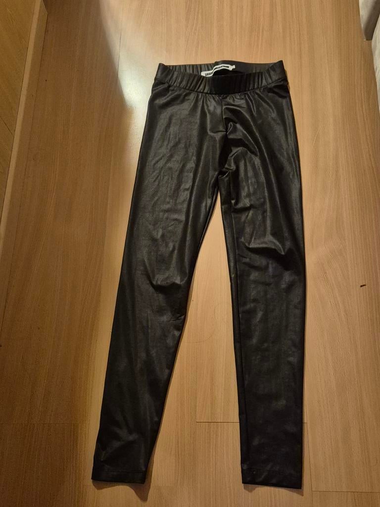 Zwarte imitatie leren legging s, Kleding | Dames, Leggings, Maillots en Panty's, Legging, Zwart, Overige maten, Ophalen of Verzenden