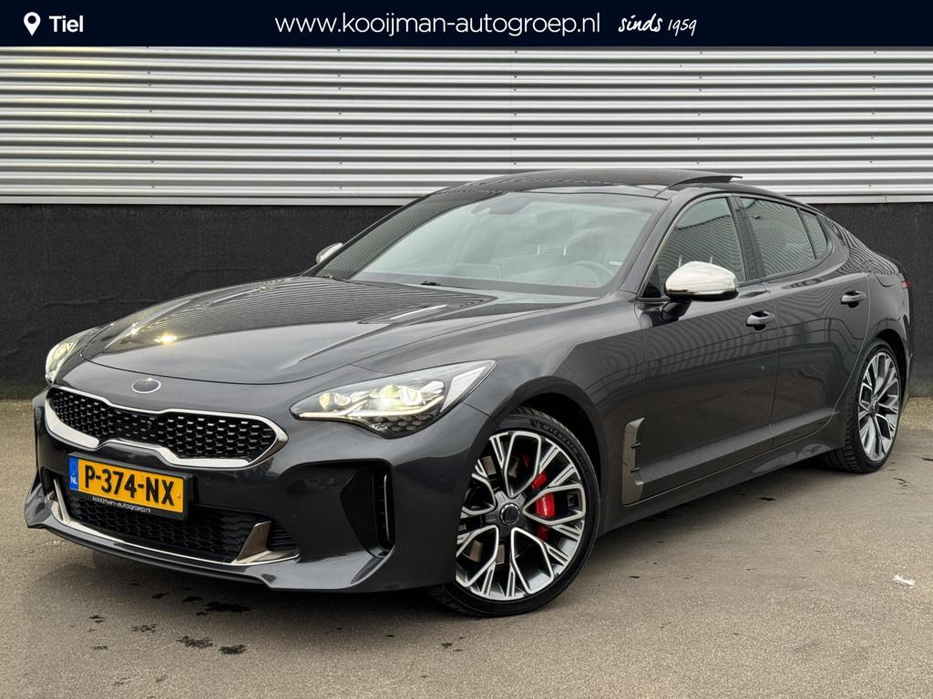 Kia Stinger 3.3 V6 T-GDI AWD GT 370 PK, Schuif/kanteldak, Le, Auto's, Kia, Gebruikt, Euro 6, Verwarming stoelen achter, Bedrijf