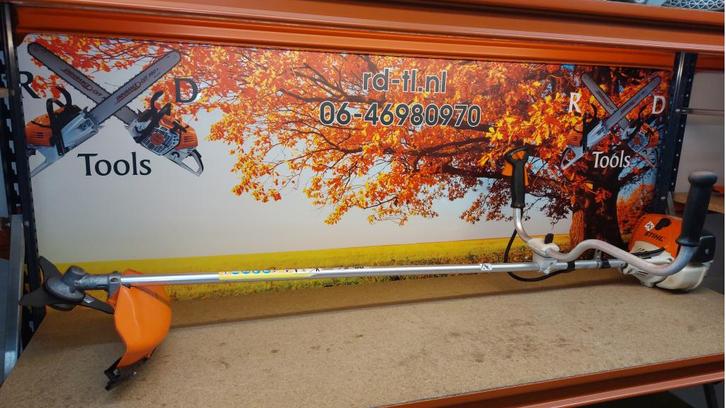 Stihl FS100 Licht gewicht Bosmaaier FS 100 ., Tuin en Terras, Bosmaaiers, Gebruikt, Benzine, 50 cm of meer, Ophalen