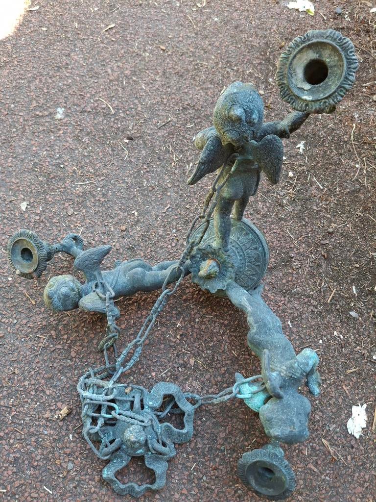 Antieke bronzen kandelaar [kroonluchter] met cherubijnen, Ophalen, Koper of Brons